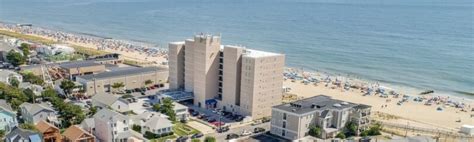 Rehoboth Beach Boardwalk. Enjoy this live webcam from Atlantic Sands Hotel located on the boardwalk in Rehoboth Beach, this popular boardwalk stretches over a mile long and is lined with beach shops,...